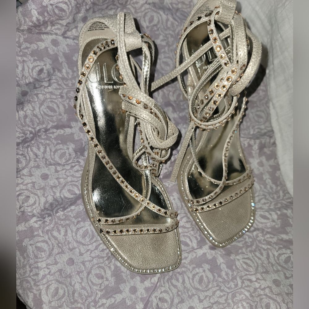 Jennifer Lopez heels - Picture 5 of 7